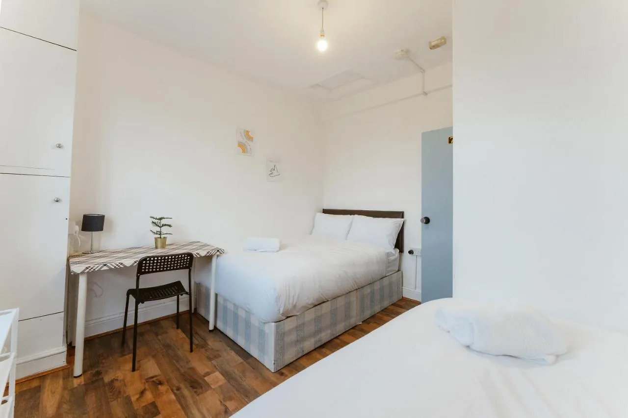 Upton Park Bedrooms 25 Min To Central Londres Pensión